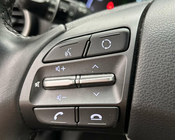 Синий Хендай Kona Electric, объемом двигателя 0 л и пробегом 118 тыс. км за 16780 $, фото 19 на Automoto.ua