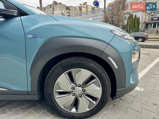 Синий Хендай Kona Electric, объемом двигателя 0 л и пробегом 134 тыс. км за 17800 $, фото 23 на Automoto.ua