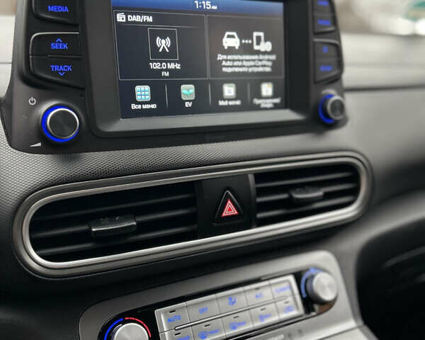 Синий Хендай Kona Electric, объемом двигателя 0 л и пробегом 118 тыс. км за 16780 $, фото 15 на Automoto.ua