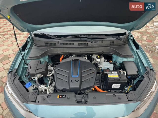 Синий Хендай Kona Electric, объемом двигателя 0 л и пробегом 55 тыс. км за 15800 $, фото 46 на Automoto.ua