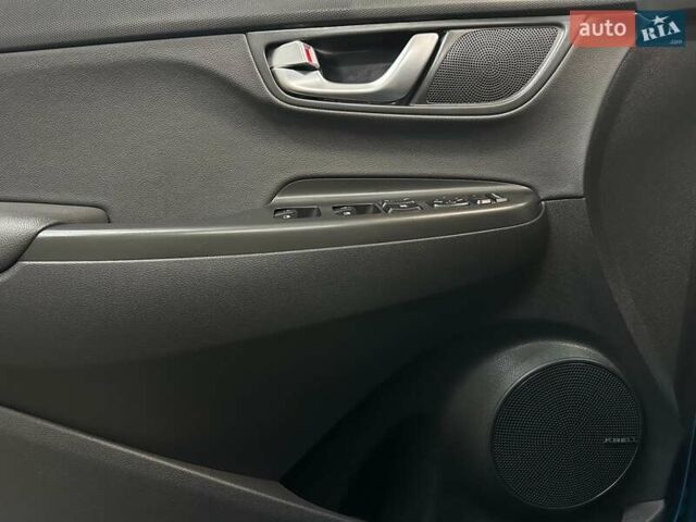 Синій Хендай Kona Electric, об'ємом двигуна 0 л та пробігом 69 тис. км за 22900 $, фото 37 на Automoto.ua