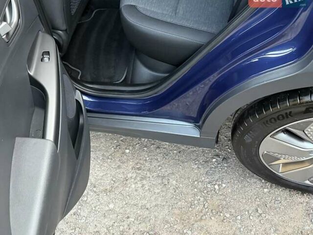 Синій Хендай Kona Electric, об'ємом двигуна 0 л та пробігом 74 тис. км за 16950 $, фото 52 на Automoto.ua