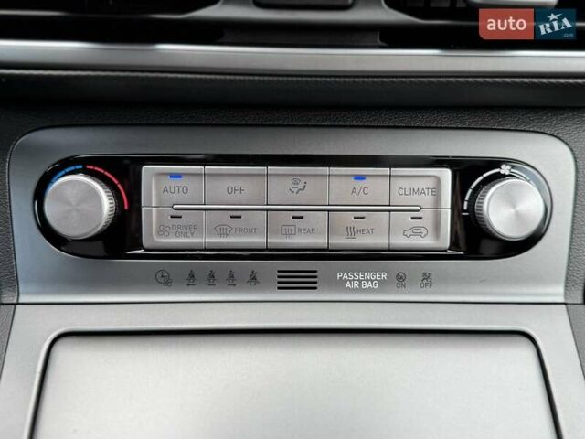 Синий Хендай Kona Electric, объемом двигателя 0 л и пробегом 84 тыс. км за 17900 $, фото 22 на Automoto.ua