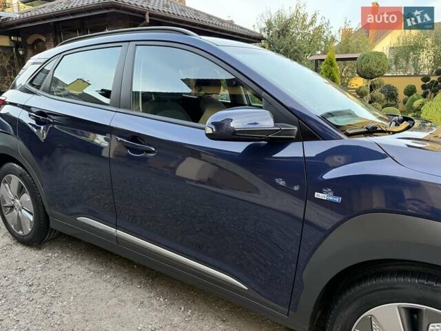 Синій Хендай Kona Electric, об'ємом двигуна 0 л та пробігом 74 тис. км за 16950 $, фото 8 на Automoto.ua