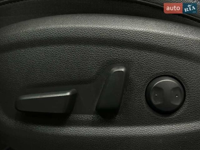 Синій Хендай Kona Electric, об'ємом двигуна 0 л та пробігом 69 тис. км за 22900 $, фото 36 на Automoto.ua