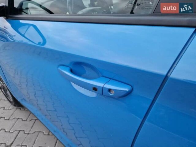 Синий Хендай Kona Electric, объемом двигателя 0 л и пробегом 95 тыс. км за 16600 $, фото 18 на Automoto.ua