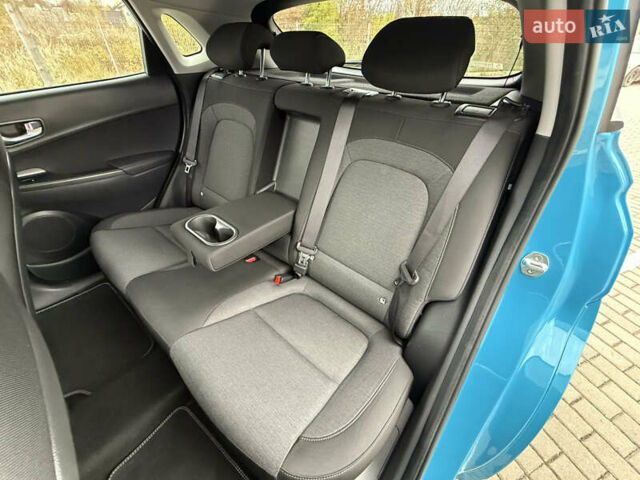 Синий Хендай Kona Electric, объемом двигателя 0 л и пробегом 50 тыс. км за 16500 $, фото 16 на Automoto.ua