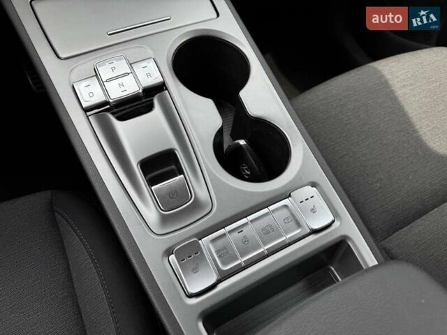 Синий Хендай Kona Electric, объемом двигателя 0 л и пробегом 84 тыс. км за 17900 $, фото 26 на Automoto.ua