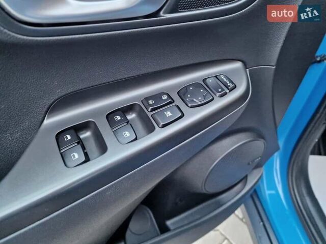Синий Хендай Kona Electric, объемом двигателя 0 л и пробегом 95 тыс. км за 16600 $, фото 21 на Automoto.ua