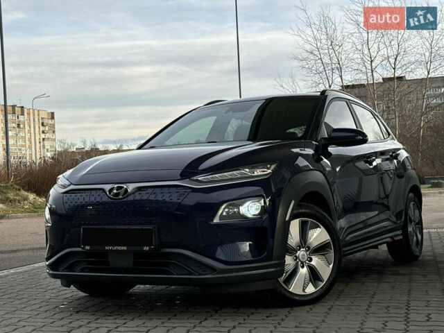 Синий Хендай Kona Electric, объемом двигателя 0 л и пробегом 65 тыс. км за 18500 $, фото 43 на Automoto.ua