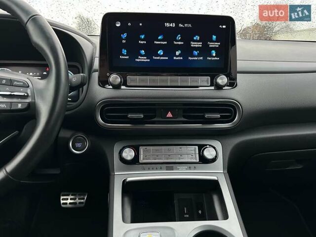 Синій Хендай Kona Electric, об'ємом двигуна 0 л та пробігом 69 тис. км за 22900 $, фото 59 на Automoto.ua