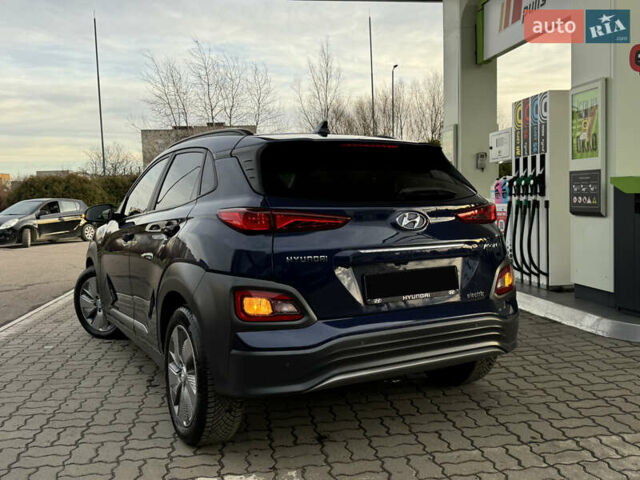 Синий Хендай Kona Electric, объемом двигателя 0 л и пробегом 65 тыс. км за 18500 $, фото 46 на Automoto.ua