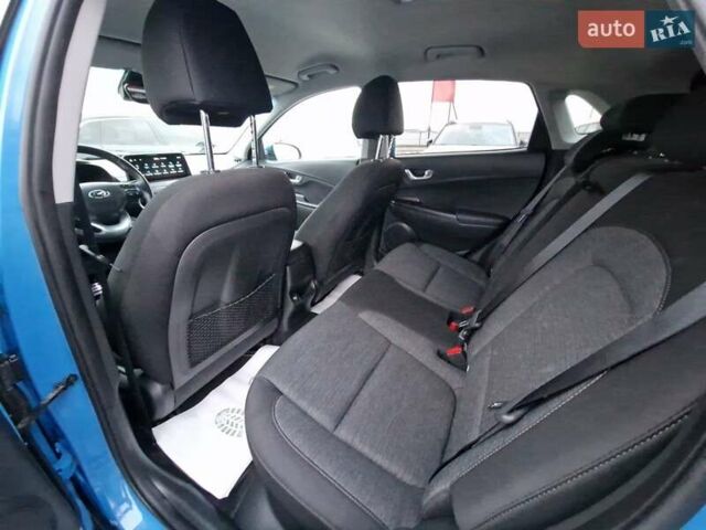 Синий Хендай Kona Electric, объемом двигателя 0 л и пробегом 95 тыс. км за 16600 $, фото 39 на Automoto.ua