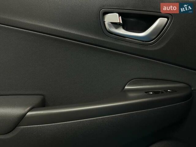 Синій Хендай Kona Electric, об'ємом двигуна 0 л та пробігом 69 тис. км за 22900 $, фото 80 на Automoto.ua