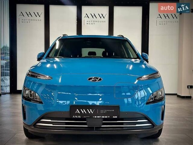 Синий Хендай Kona Electric, объемом двигателя 0 л и пробегом 31 тыс. км за 17700 $, фото 1 на Automoto.ua
