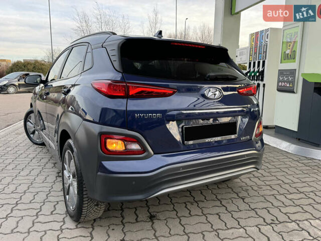Синий Хендай Kona Electric, объемом двигателя 0 л и пробегом 65 тыс. км за 18500 $, фото 47 на Automoto.ua