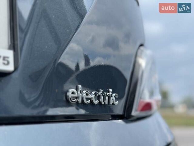 Синий Хендай Kona Electric, объемом двигателя 0 л и пробегом 84 тыс. км за 17900 $, фото 31 на Automoto.ua