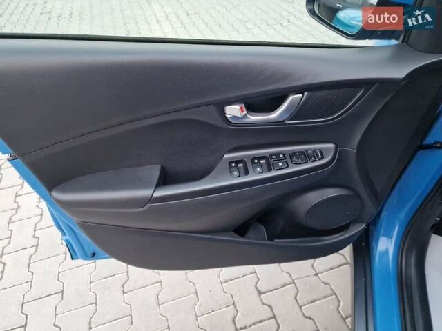 Синий Хендай Kona Electric, объемом двигателя 0 л и пробегом 95 тыс. км за 16600 $, фото 20 на Automoto.ua