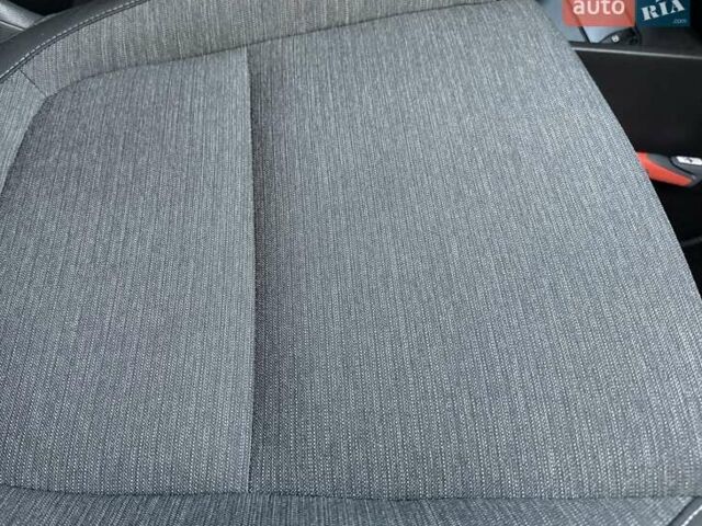 Синій Хендай Kona Electric, об'ємом двигуна 0 л та пробігом 74 тис. км за 16950 $, фото 107 на Automoto.ua