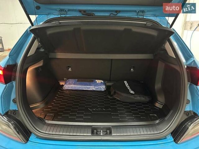 Синій Хендай Kona Electric, об'ємом двигуна 0 л та пробігом 69 тис. км за 22900 $, фото 84 на Automoto.ua
