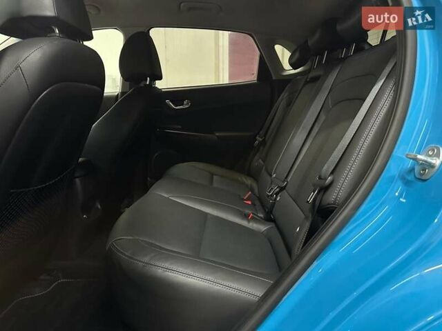 Синій Хендай Kona Electric, об'ємом двигуна 0 л та пробігом 69 тис. км за 22900 $, фото 79 на Automoto.ua