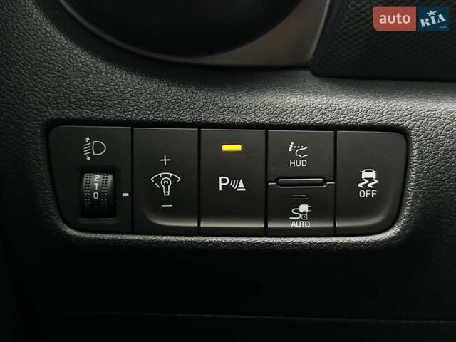 Синій Хендай Kona Electric, об'ємом двигуна 0 л та пробігом 69 тис. км за 22900 $, фото 7 на Automoto.ua