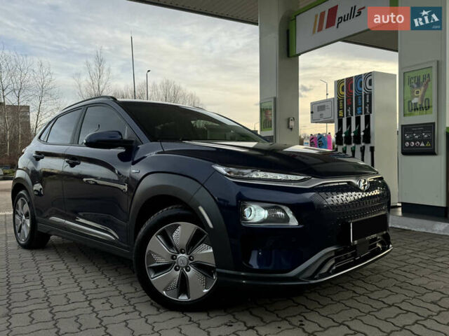 Синий Хендай Kona Electric, объемом двигателя 0 л и пробегом 65 тыс. км за 18500 $, фото 7 на Automoto.ua