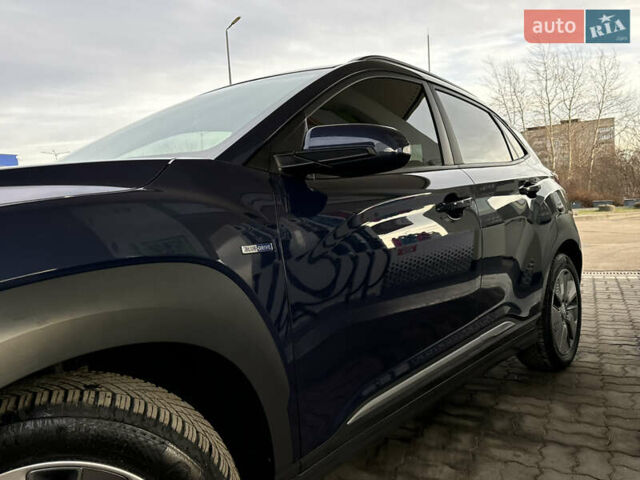 Синий Хендай Kona Electric, объемом двигателя 0 л и пробегом 65 тыс. км за 18500 $, фото 33 на Automoto.ua