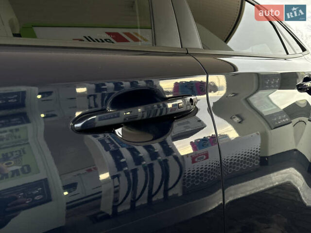 Синий Хендай Kona Electric, объемом двигателя 0 л и пробегом 65 тыс. км за 18500 $, фото 40 на Automoto.ua