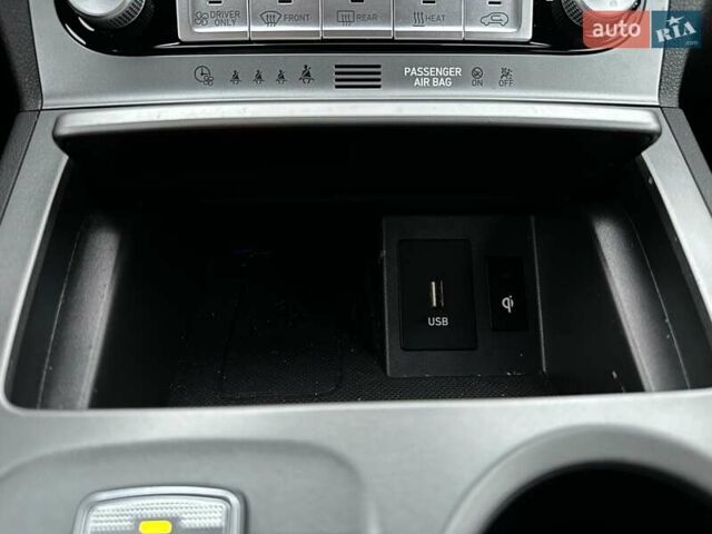 Синій Хендай Kona Electric, об'ємом двигуна 0 л та пробігом 69 тис. км за 22900 $, фото 69 на Automoto.ua