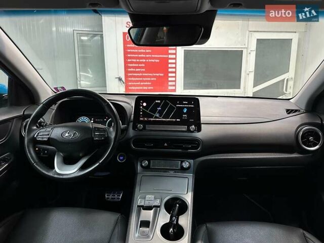 Синій Хендай Kona Electric, об'ємом двигуна 0 л та пробігом 69 тис. км за 22900 $, фото 77 на Automoto.ua