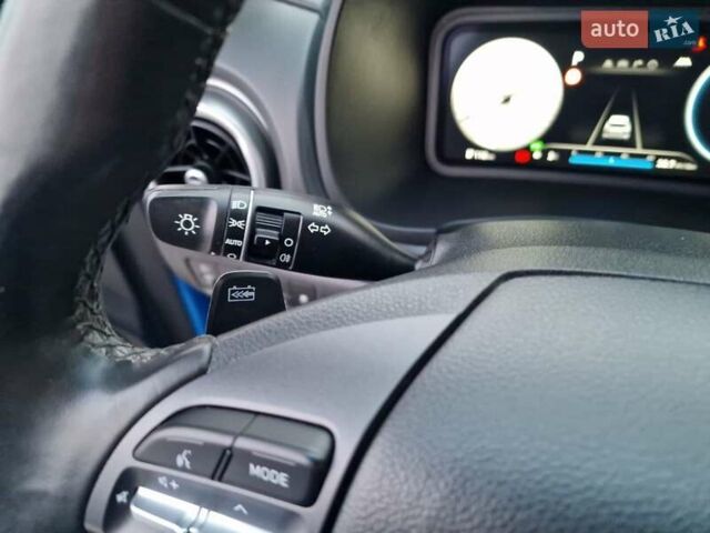 Синий Хендай Kona Electric, объемом двигателя 0 л и пробегом 95 тыс. км за 16600 $, фото 27 на Automoto.ua