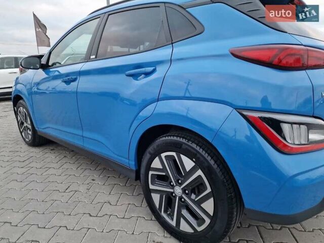 Синий Хендай Kona Electric, объемом двигателя 0 л и пробегом 95 тыс. км за 16600 $, фото 16 на Automoto.ua