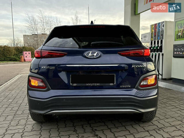 Синий Хендай Kona Electric, объемом двигателя 0 л и пробегом 65 тыс. км за 18500 $, фото 64 на Automoto.ua