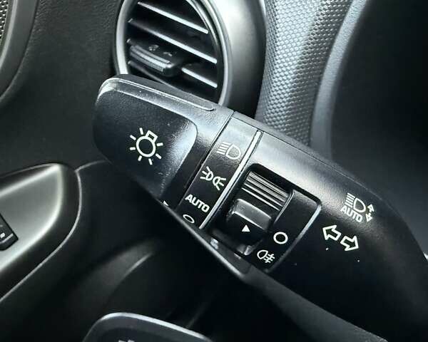 Синій Хендай Kona Electric, об'ємом двигуна 0 л та пробігом 74 тис. км за 16950 $, фото 72 на Automoto.ua