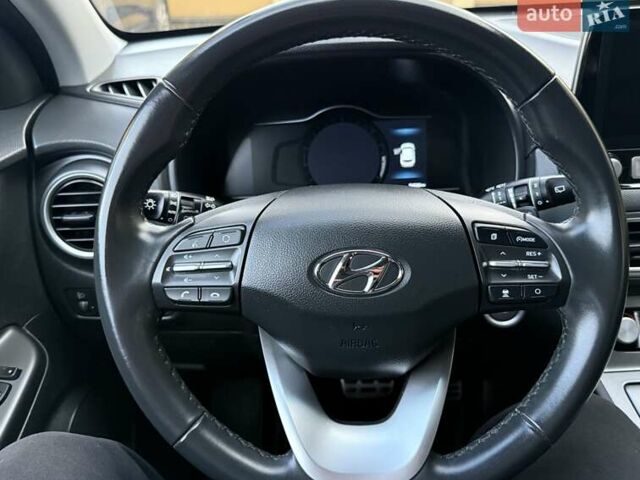 Синій Хендай Kona Electric, об'ємом двигуна 0 л та пробігом 74 тис. км за 16950 $, фото 70 на Automoto.ua