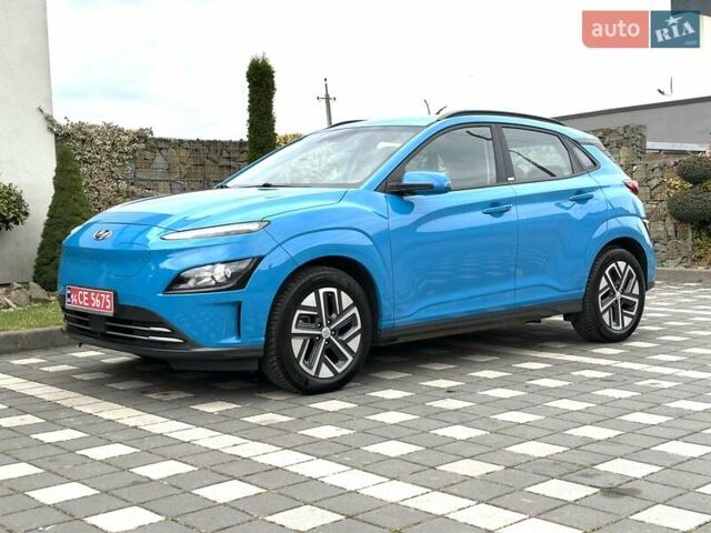 Синий Хендай Kona Electric, объемом двигателя 0 л и пробегом 49 тыс. км за 19950 $, фото 62 на Automoto.ua