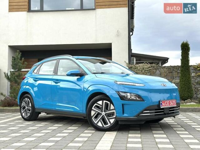 Синий Хендай Kona Electric, объемом двигателя 0 л и пробегом 49 тыс. км за 19950 $, фото 4 на Automoto.ua