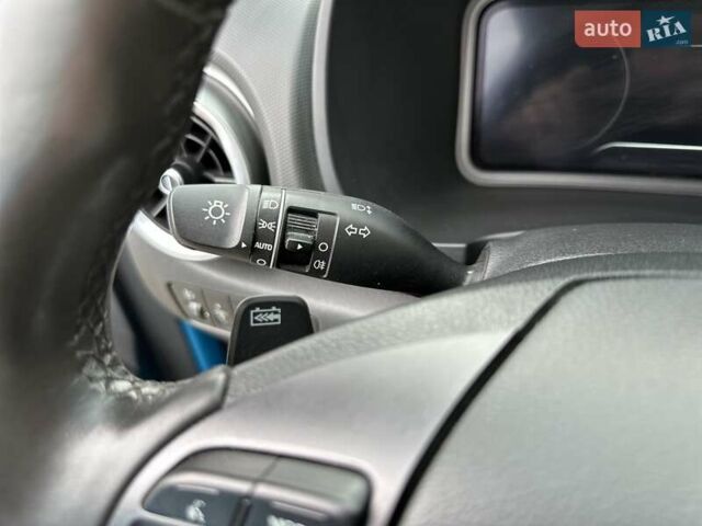 Синий Хендай Kona Electric, объемом двигателя 0 л и пробегом 49 тыс. км за 19950 $, фото 113 на Automoto.ua