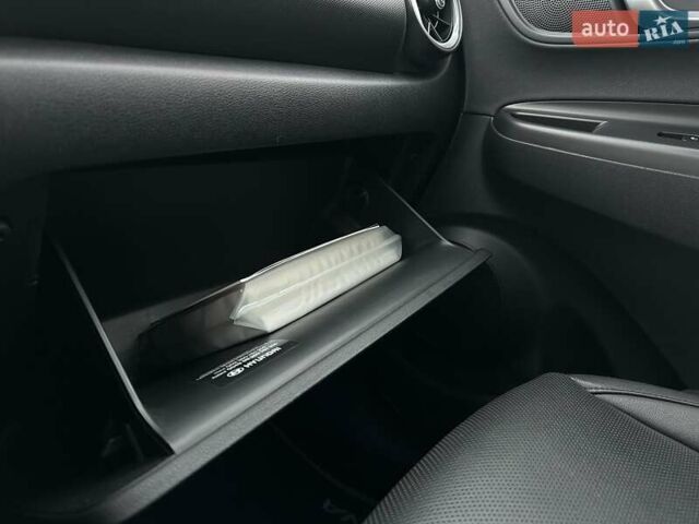 Синій Хендай Kona Electric, об'ємом двигуна 0 л та пробігом 69 тис. км за 22900 $, фото 74 на Automoto.ua