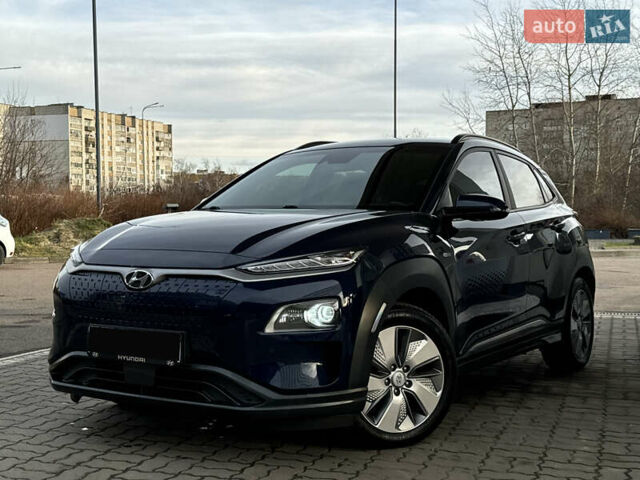 Синий Хендай Kona Electric, объемом двигателя 0 л и пробегом 65 тыс. км за 18500 $, фото 25 на Automoto.ua