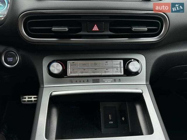 Синій Хендай Kona Electric, об'ємом двигуна 0 л та пробігом 69 тис. км за 22900 $, фото 10 на Automoto.ua