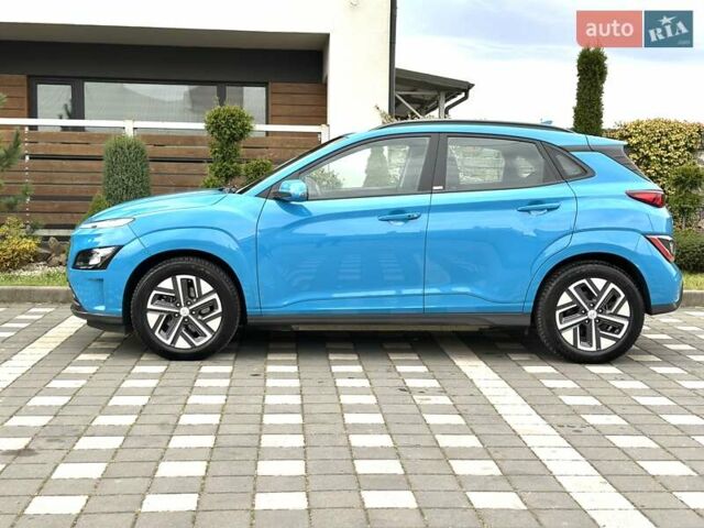 Синий Хендай Kona Electric, объемом двигателя 0 л и пробегом 49 тыс. км за 19950 $, фото 60 на Automoto.ua