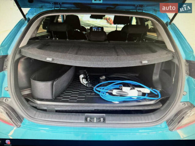 Синий Хендай Kona Electric, объемом двигателя 0 л и пробегом 50 тыс. км за 16500 $, фото 41 на Automoto.ua