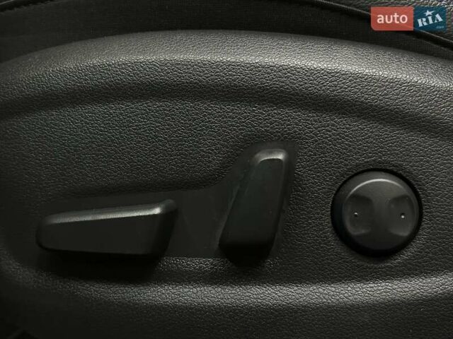 Синій Хендай Kona Electric, об'ємом двигуна 0 л та пробігом 69 тис. км за 22900 $, фото 2 на Automoto.ua