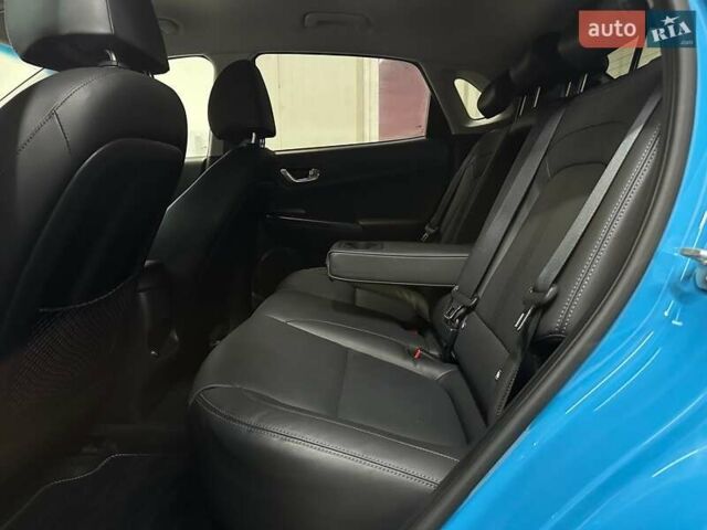 Синій Хендай Kona Electric, об'ємом двигуна 0 л та пробігом 69 тис. км за 22900 $, фото 78 на Automoto.ua