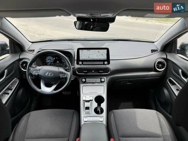 Синий Хендай Kona Electric, объемом двигателя 0 л и пробегом 84 тыс. км за 17900 $, фото 13 на Automoto.ua