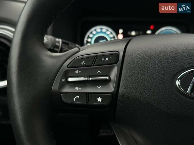 Синій Хендай Kona Electric, об'ємом двигуна 0 л та пробігом 69 тис. км за 22900 $, фото 45 на Automoto.ua