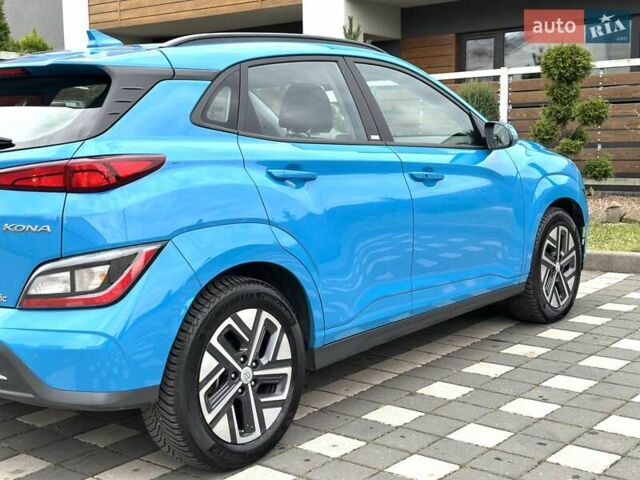Синий Хендай Kona Electric, объемом двигателя 0 л и пробегом 49 тыс. км за 19950 $, фото 80 на Automoto.ua