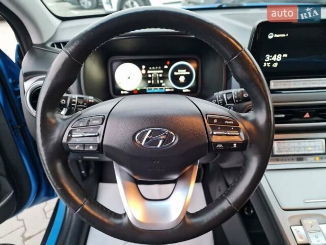 Синий Хендай Kona Electric, объемом двигателя 0 л и пробегом 95 тыс. км за 16600 $, фото 25 на Automoto.ua